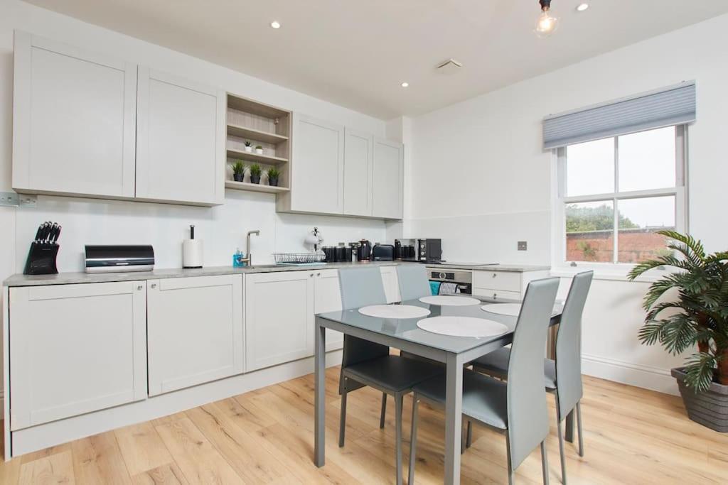 Beautiful Central Apartment Leamington Spa Extérieur photo